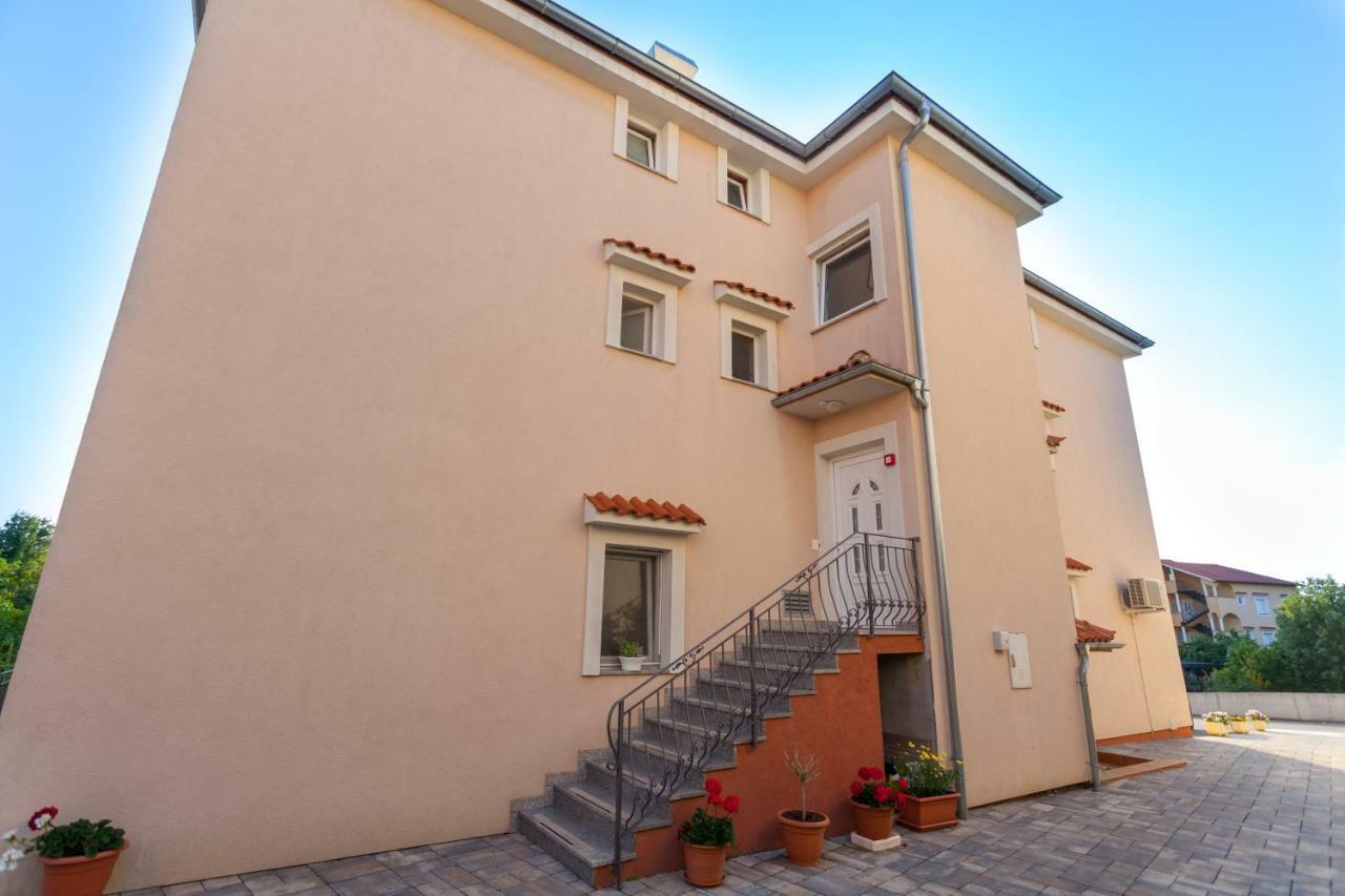 מאלינסקה Apartments Jadranka מראה חיצוני תמונה